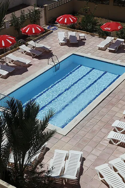 Parot Apartments Санта-Эулалия-дель-Рио Отель