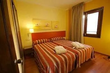 Parot Apartments Санта-Эулалия-дель-Рио Испания