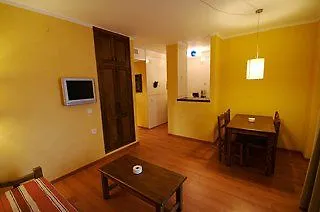 Parot Apartments 산타 에우랄리아 데 리오 호텔